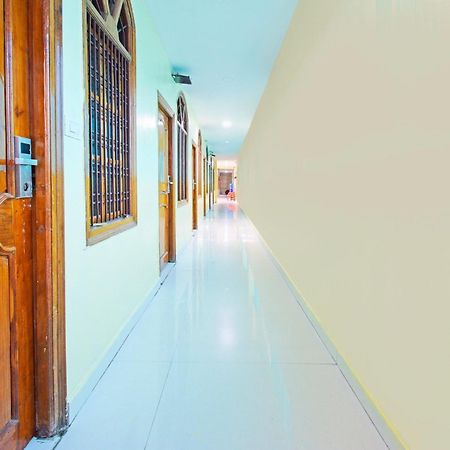 Super Townhouse Mancherial Mancherāl Екстериор снимка